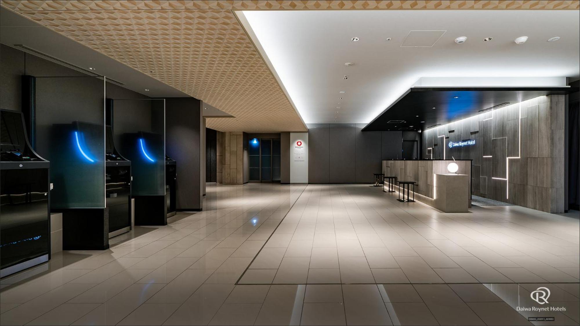 Hotel Daiwa Roynet Kyobashi Premier